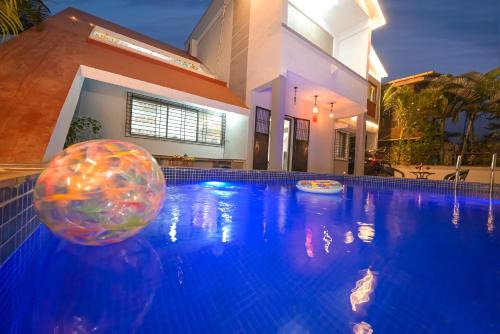 Malavli Villa | ll EMPYREAN STAY II LUXURY ll CELESTIAL UNICORN VILLA ll 3BHK ll AC ll PRIVATE BIG POOL ll