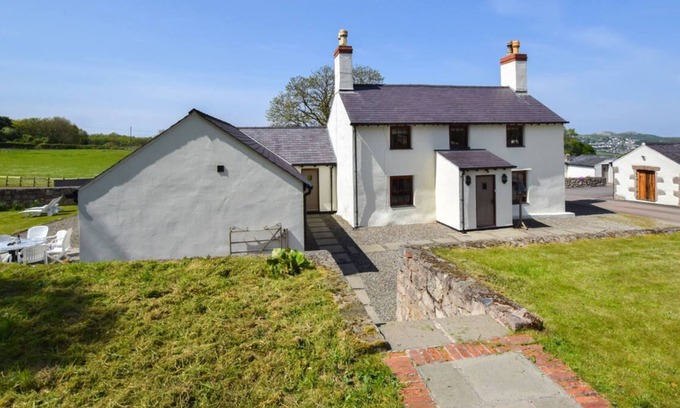 Llandudno Junction House | Llety'r Bryn in the beautiful Llandudno