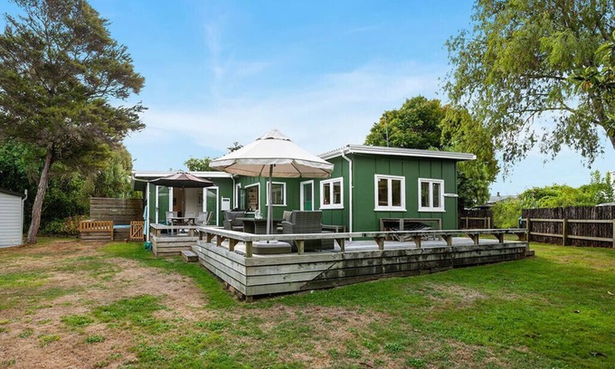 Taupo District House | Llieno - Lake Taupo Holiday Home