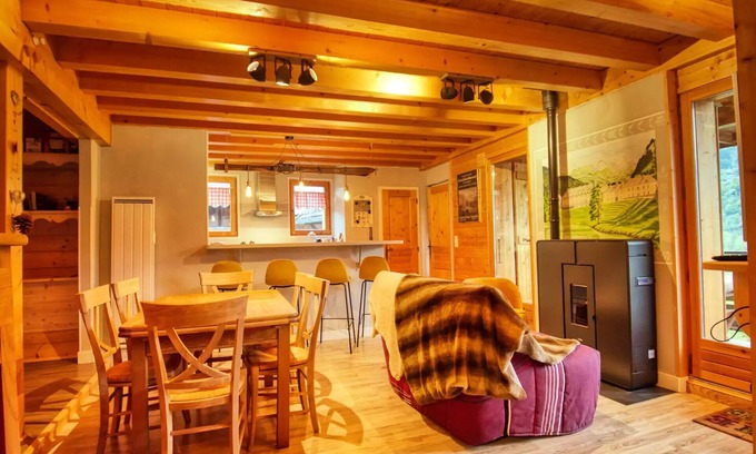 Morillon Apartment | Located in the heart of the village of Morillon