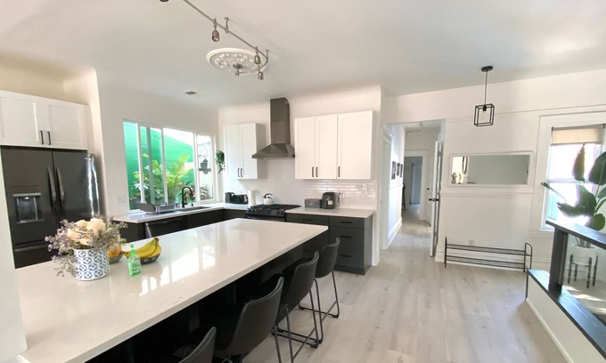 South of Market Apartment | Location, Location in heart of S.F., spacious comfort