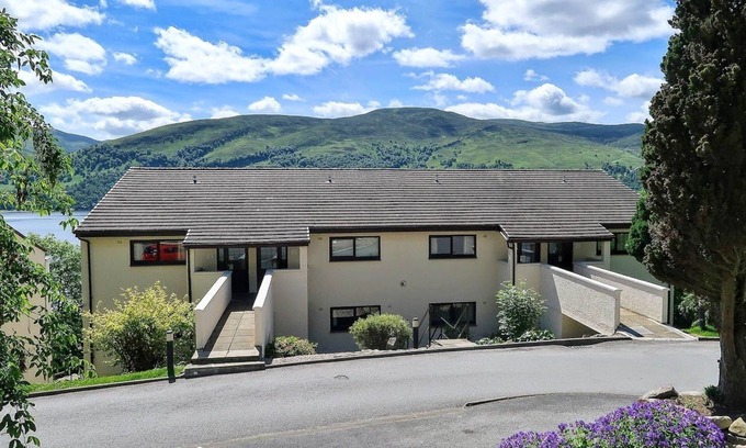 Kinloch Rannoch Cottage | Loch Rannoch Red Squirrel Lodge (6) - Retreat Group