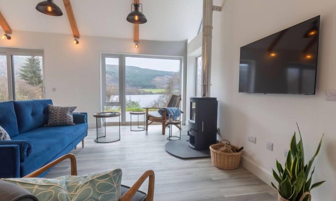 Balnain House | Loch View by Interhome
