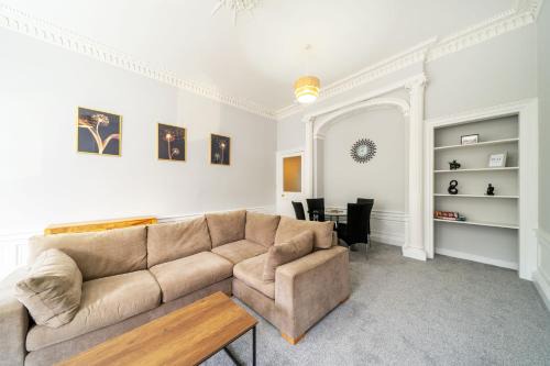 Montrose Apartment | Lochside Apartments, Apt B