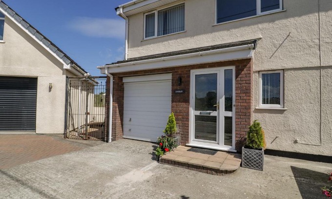 Tyn-y-Gongl House | Lockley