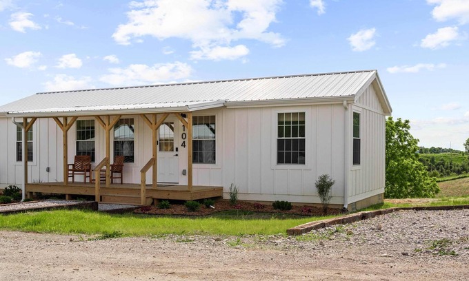 Williamstown Cabin | Lodge 104 at Eden Reserve—Safari Cabin Near Ark