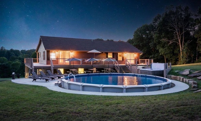 New Plymouth House | Lodge 328 - Hocking Hills