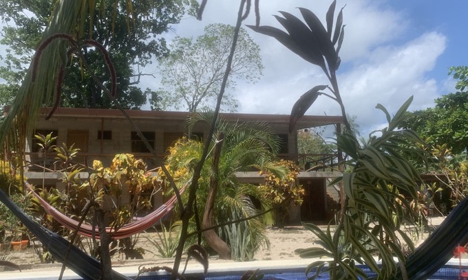 Marbella Cabin | Lodge located in a jungle setting - room 4 (family room)