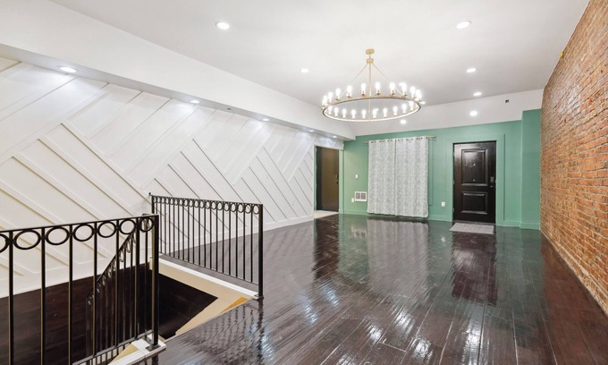West Philadelphia Apartment | Lodgyy - Comfortable & Quiet Double-bed suite