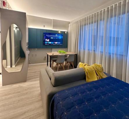 Batel Apartment | Loft Aconchegante no Batel 3 Pessoas com Wi-Fi e Estacionamento