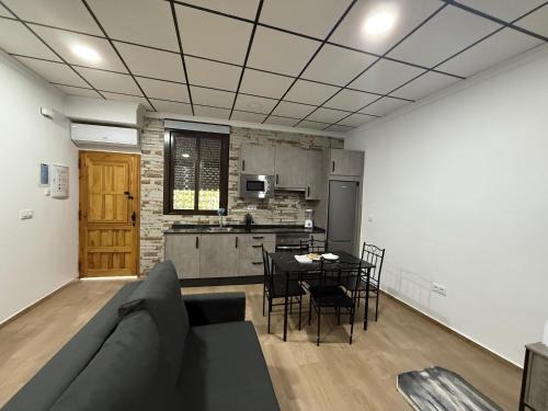 Cerro de la Golondrina-Salesianos Apartment | Loft Arturo de Austria