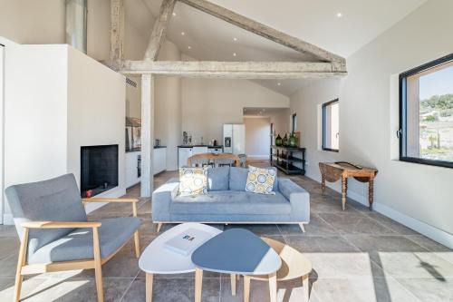 La Cadiere-d'Azur Apartment | Loft d'architecte au coeur d'un domaine viticole
