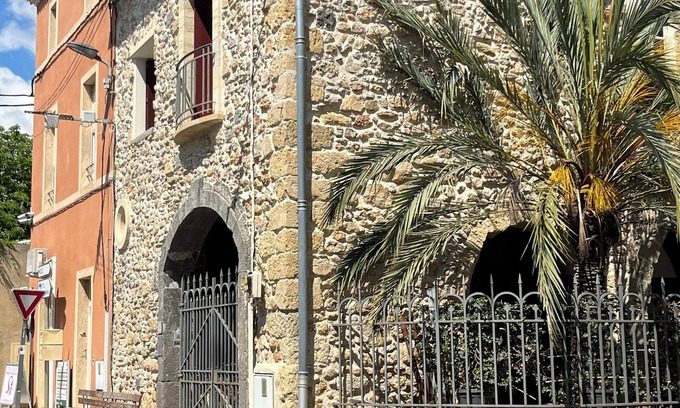 Pinet Apartment | LOFT-HOLIDAY 4 Spacious apartment near the beach