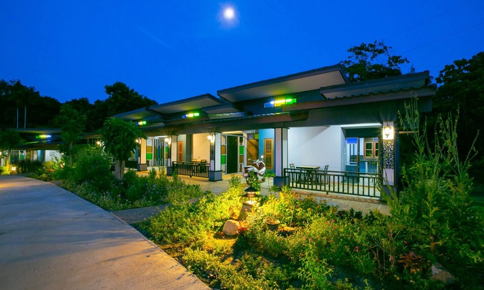 Ko Lanta Hotel | Loft Vintage Chalet Resort