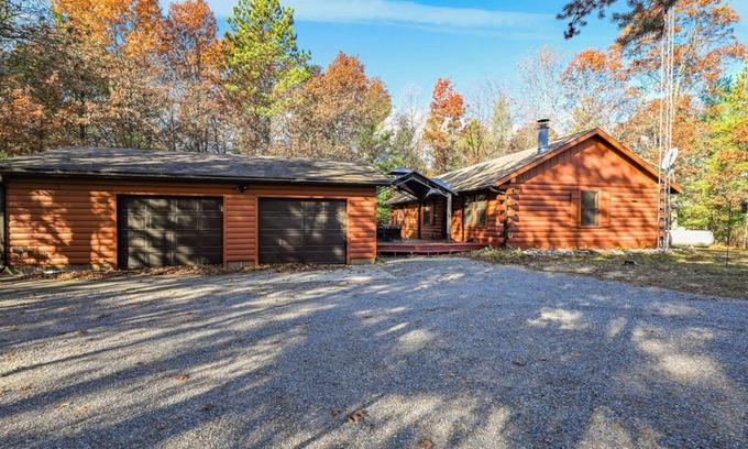 Friendship Cabin | Log Cabin in the Woods