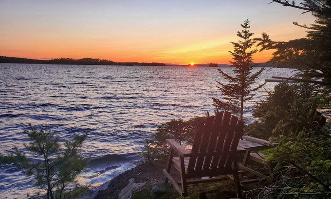 Beaver Cove Cabin | Log Cabin right on Moosehead Lake