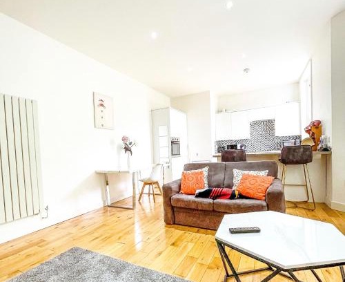 Greenwich Apartment | London 2-Bed Apartment in Herbert Road