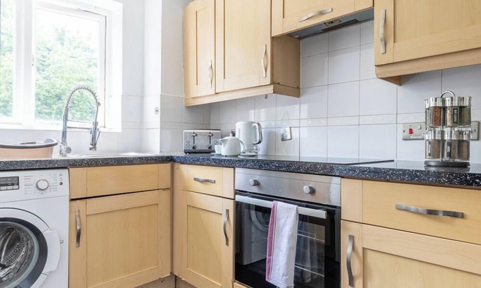 Woolwich Apartment | London Oasis in Woolwich Arsenal