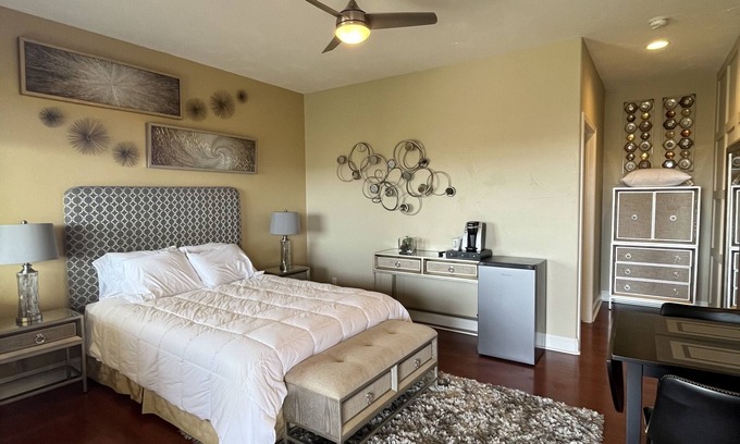 Marble Falls Apartment | Lonely Oak Guesthouse! Room 2