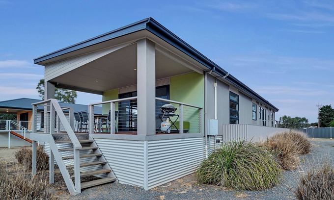 Murray Bridge House | Long Island Retreat: Pelican. The Perfect Riverside Family Getaway.