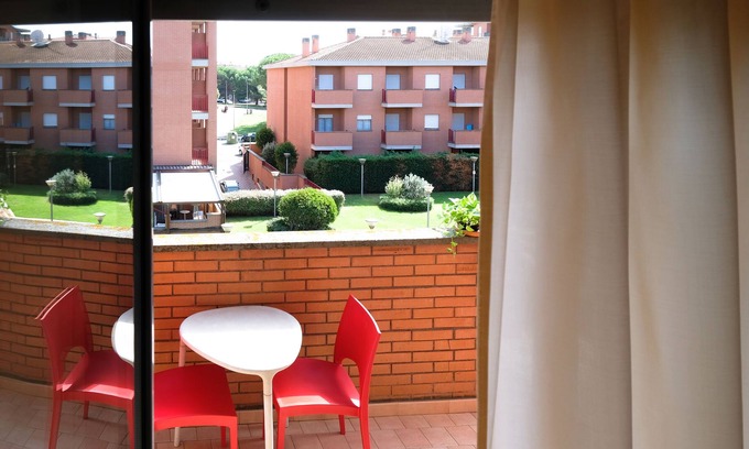 Zona XXX Castel Fusano Apartment | Long Stay Monthly Cheap Apartment with backyard garden