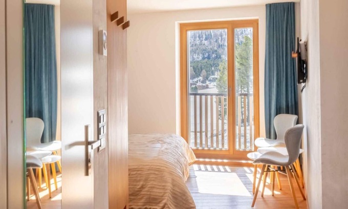 Maloja Bed & Breakfast | Longhin