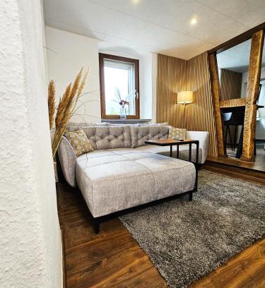 Longkamp Apartment | Longkamp Living Stilvolle Ferienwohnungen nahe Bernkastel-Kues, Disneyplus, Netflix, großer TV & Parkplatz