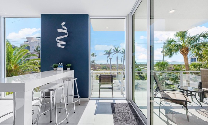Siesta Key House | Lookout by Beachside Management