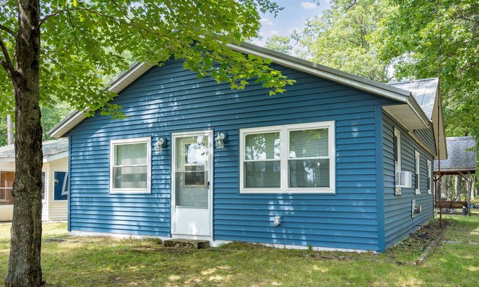 Baldwin House | Lookout Cottage - Lake Access