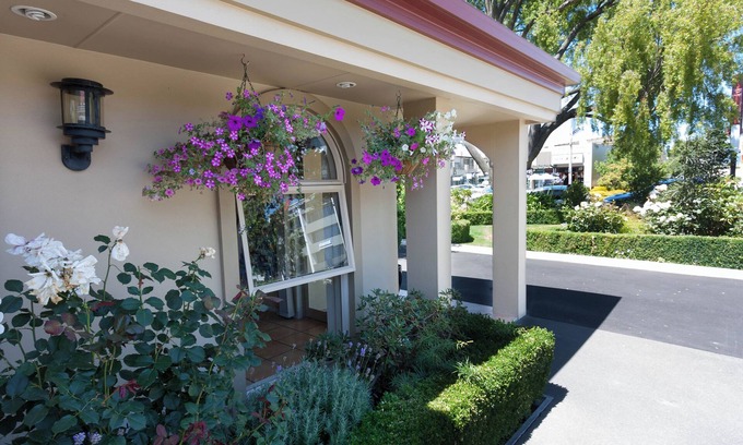 Riccarton Hotel | Lorenzo Motor Lodge