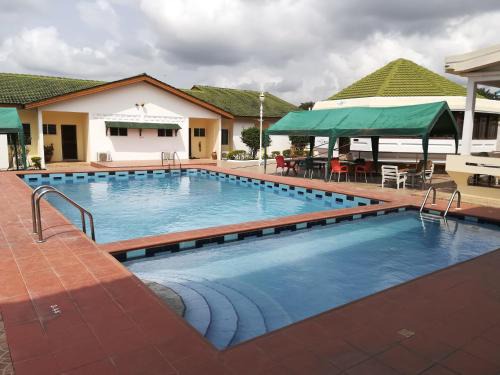 Cape Coast Hotel | Loreto Palm Villa