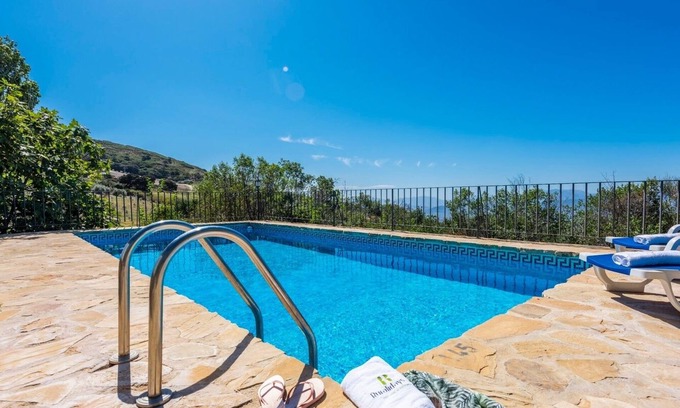 Antequera Villa | Los Olivos Antequera - Los Nogales by Ruralidays