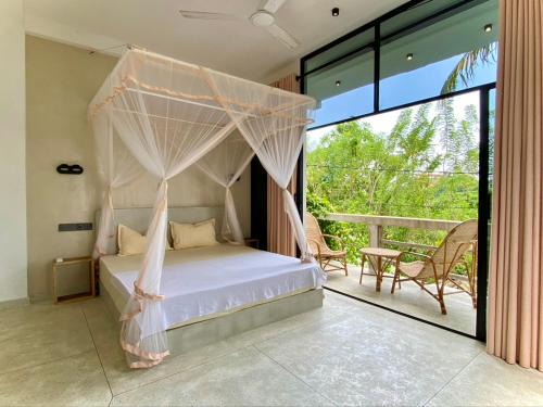 Midigama Hotel | Lotus Surf House