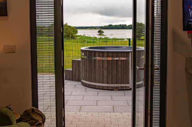 Lisnagunogue Other | Lough Beg Glamping