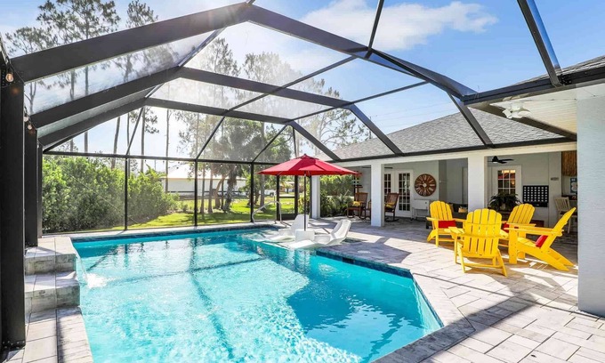 Bonita Springs House | Loved by Guests 🏆 Saltwater Pool Near Beaches