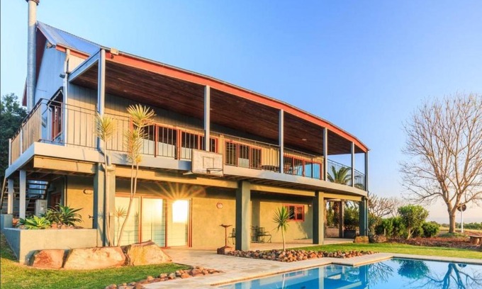 Lovedale House | Lovedale Harvest Views House