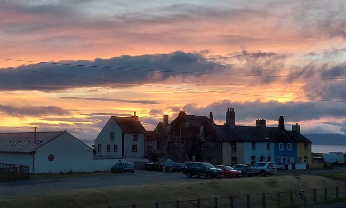 Allonby Cottage | Lovely 1 bed cottage in Seaside village of Allonby on the stunning Solway Coast.