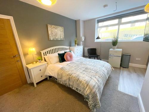 Dudley Apartment | Lovely 1 bed Studio Apartment