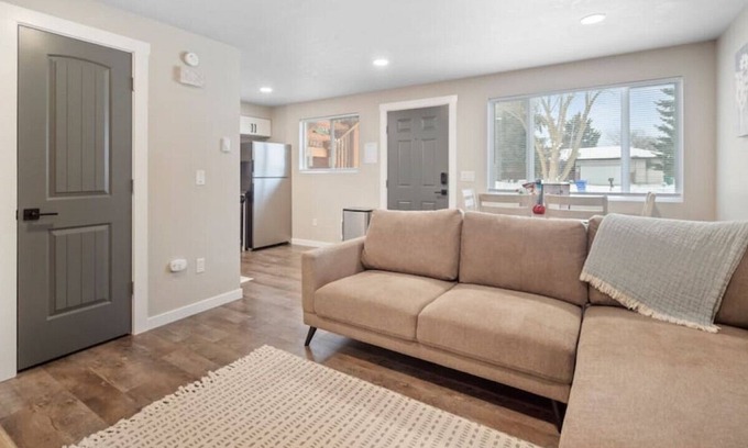 Spokane Valley Apartment | Lovely 2-bed APT with free parking on premises