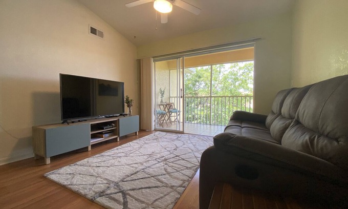 North Naples Apartment | Lovely 2-bedroom 2-full bth apartment with heated pool right by Seed to Table