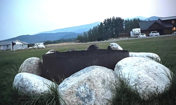 Anaconda Apartment | Lovely 2-bedroom apartment with mountain views in Anaconda