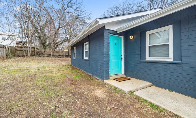 Peoplestown House | Lovely 2BR House in ATL w/Free Parking & Wifi