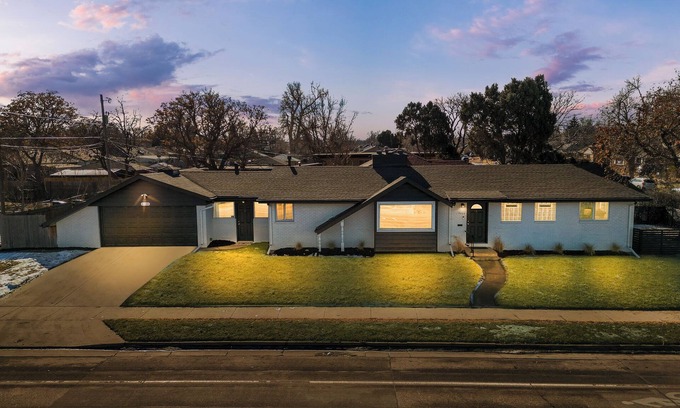 North Park Hill House | Lovely 3-bedroom house 5 minutes from Denver Zoo and 10 min from Downtown!