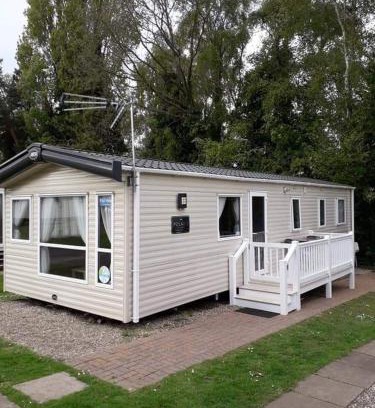 Belton Other | Lovely 6 berth caravan Haven wild duck hoilday park