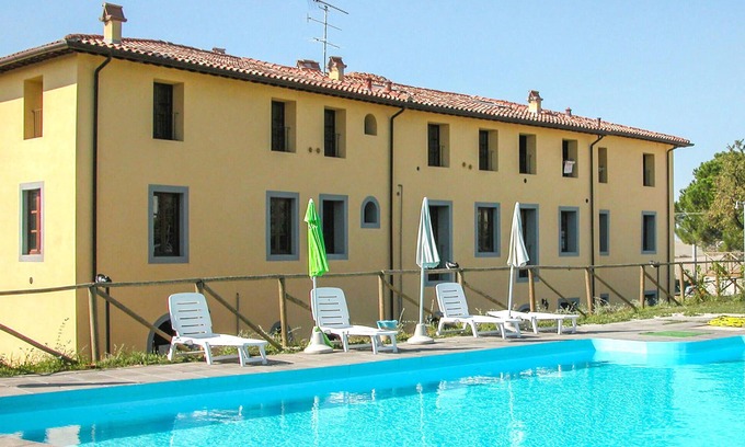 Pieve di Santa Luce Apartment | Lovely apartment in Pieve di Santa Luce