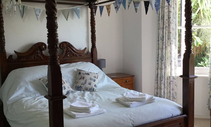 Hastings Apartment | Lovely Apartment above Hastings Old Town