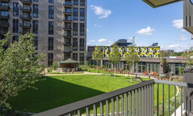 Preston Apartment | Lovely apartment for 2 guests with WIFI, TV and terrace