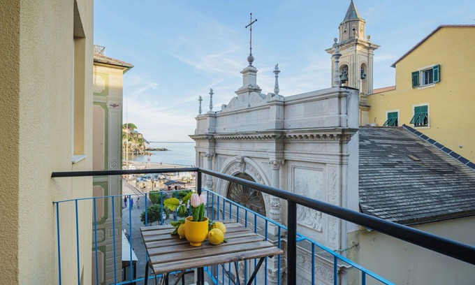Sori Apartment | Lovely apartment for 3 people with A/C, WIFI, TV, balcony and parking