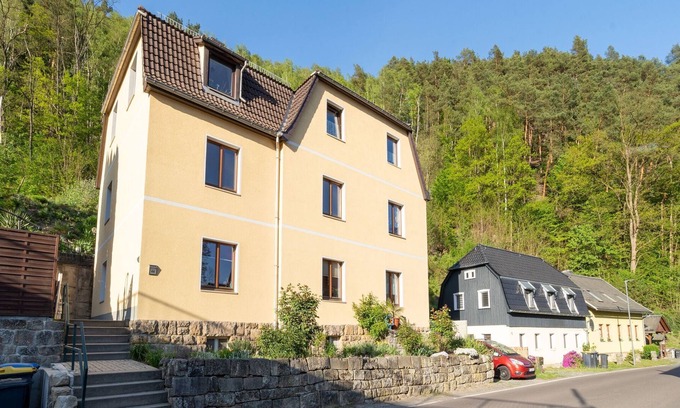 Rathmannsdorf Apartment | Lovely Apartment in Saxony with Terrace