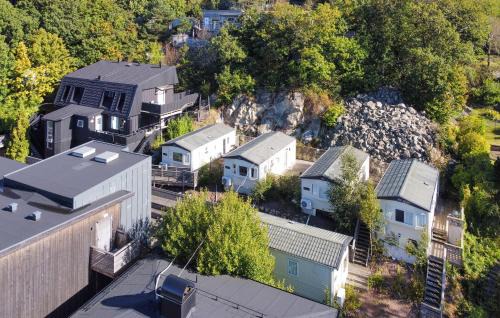 Hallevadsholm House | Lovely Apartment In Hällevadsholm